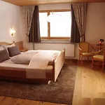 Wohlfuehlpension Tirolerhof Panzió 3*