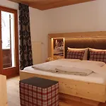 Wohlfuehlpension Tirolerhof Partenen
