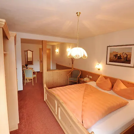 Bed & Breakfast Wohlfuehlpension Tirolerhof 3*