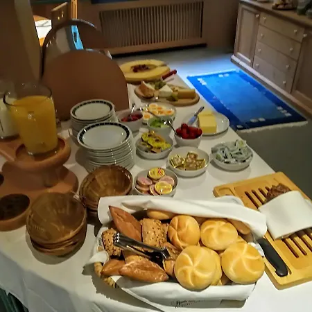 Bed & Breakfast Wohlfuehlpension Tirolerhof Partenen