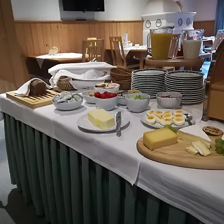 Wohlfuehlpension Tirolerhof 3*