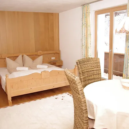 Wohlfuehlpension Tirolerhof