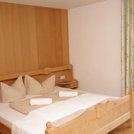 Wohlfuehlpension Tirolerhof 3* Partenen