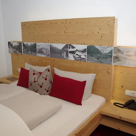 Bed & Breakfast Wohlfuehlpension Tirolerhof 3*